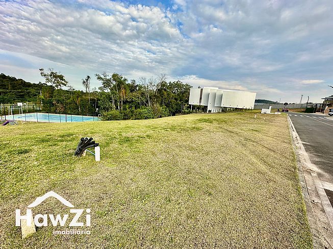 Terreno Condomínio Esmeralda